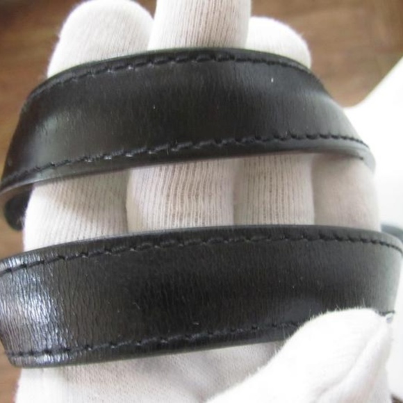 SOLD! AUTH. Louis Vuitton Epi Lussac - Picture 6 of 8